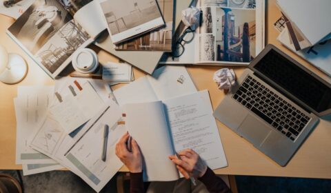Why do You Need to Hire an Editor for Your Thesis-01