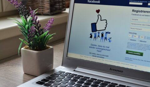 How to Handle Comments on Your Business Social Media Profile-02