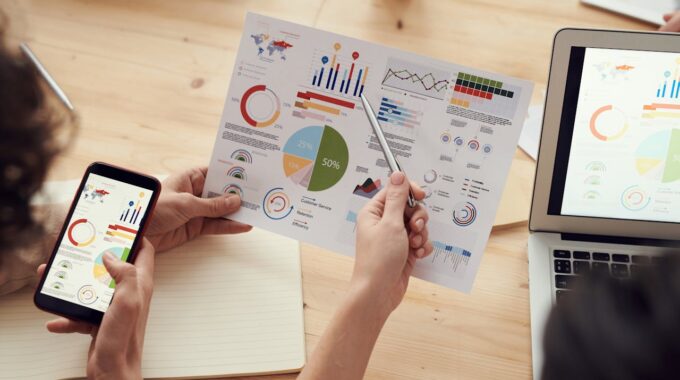 Why Everyone Suddenly Cares About Pitch Decks-01